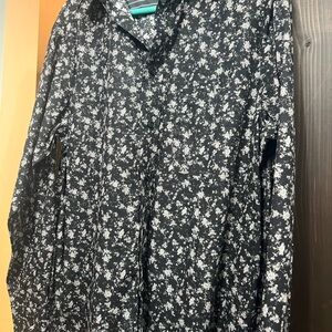 Roundtree & Yorke Black and White Striped Shirt